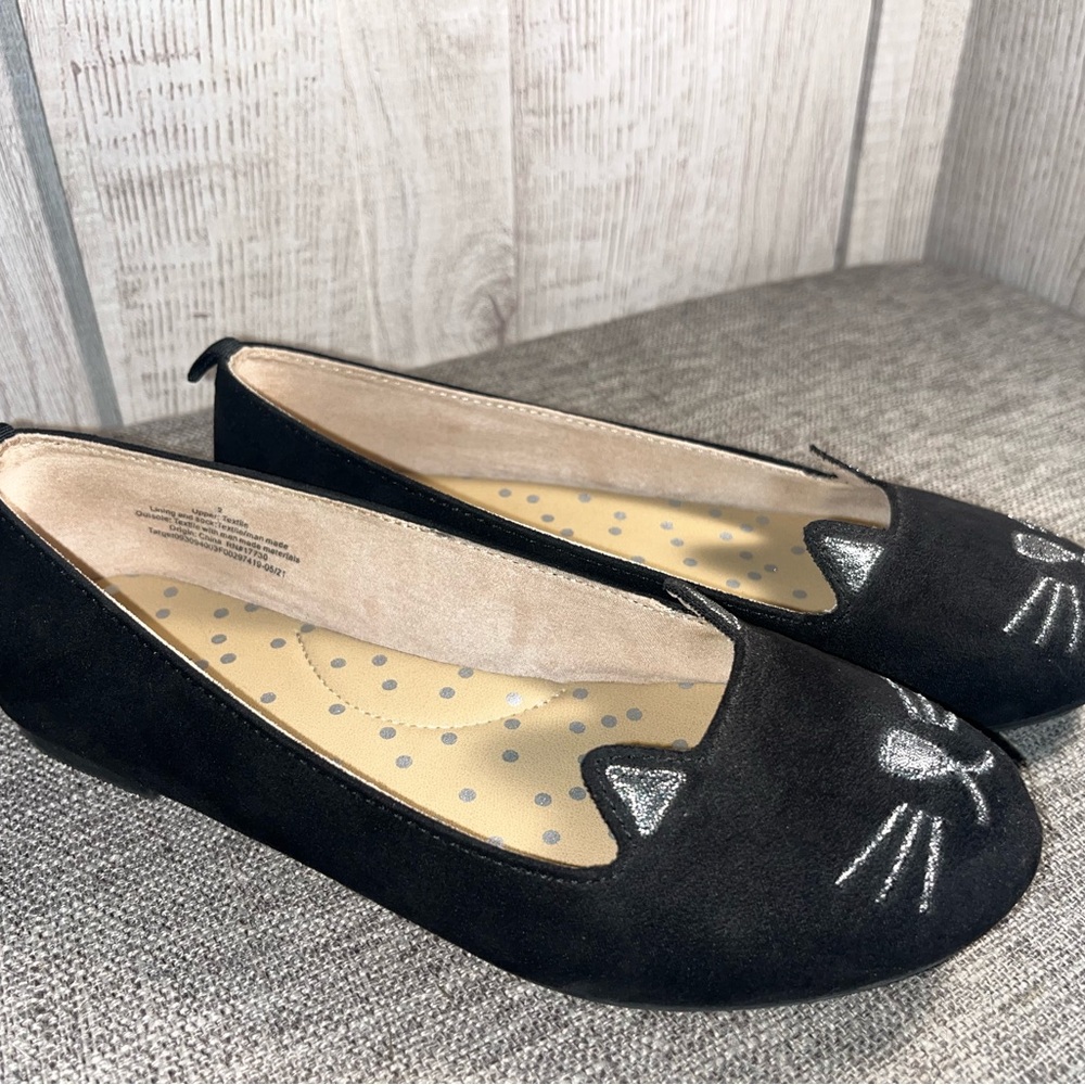 Cat & Jack Black Cat Face Kids Slippers